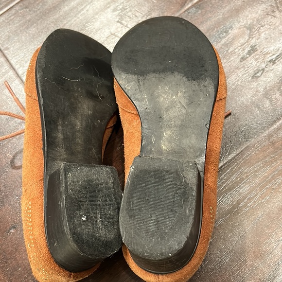 Adorable Musta in Spanish leather lace up,star studded shoes. - Picture 6 of 11